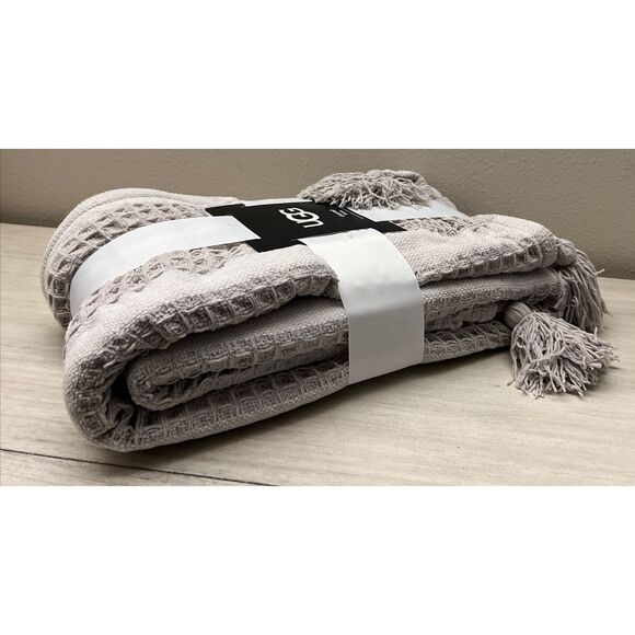 UGG CONRAD Shoreline Beige/Lt Brown/Off-White Throw Blanket 50”x 70” Soft - Picture 6 of 7